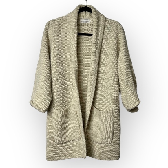 The Skinny x Jillian Harris O/S Chunky Knit
Oversized Slouchy Erinn Cardigan - Picture 5 of 10